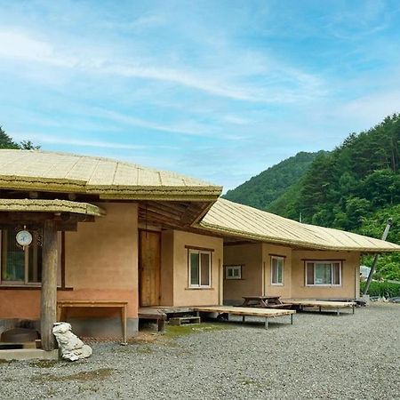 Yeongyang Daetigol Red Clay Room Yongyang Екстериор снимка